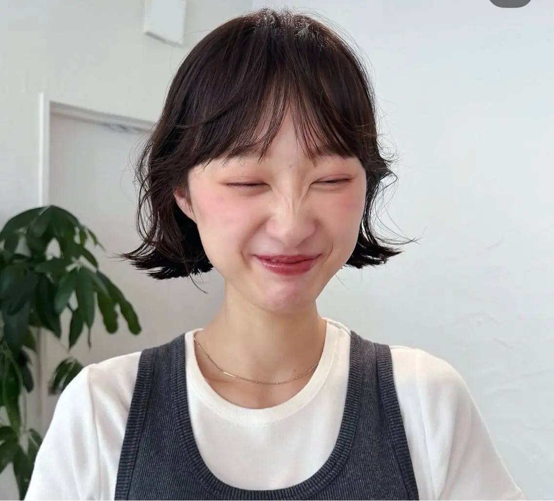 ミディアム yoshihama sumireのヘアスタイル