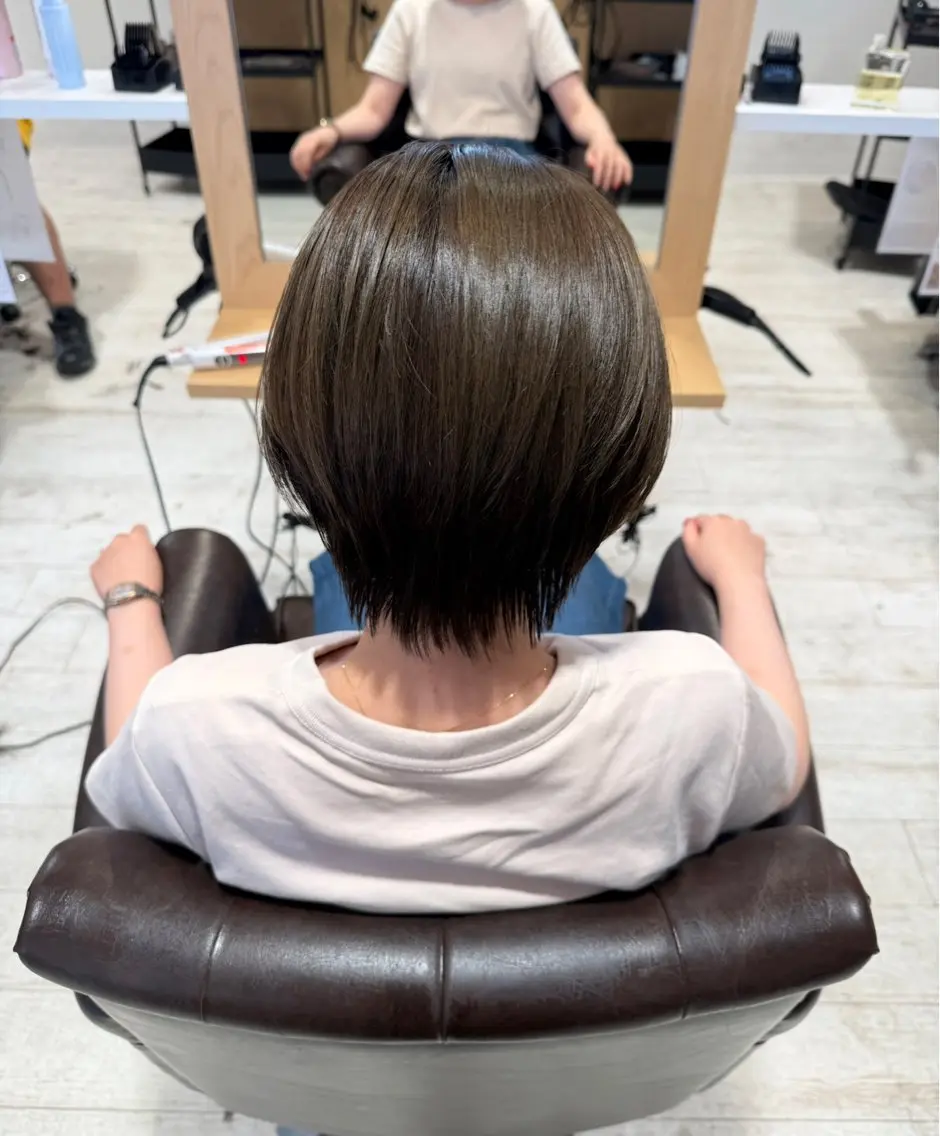 ショート カット ヘアカラー トリートメント 能松 玲奈のヘアスタイル