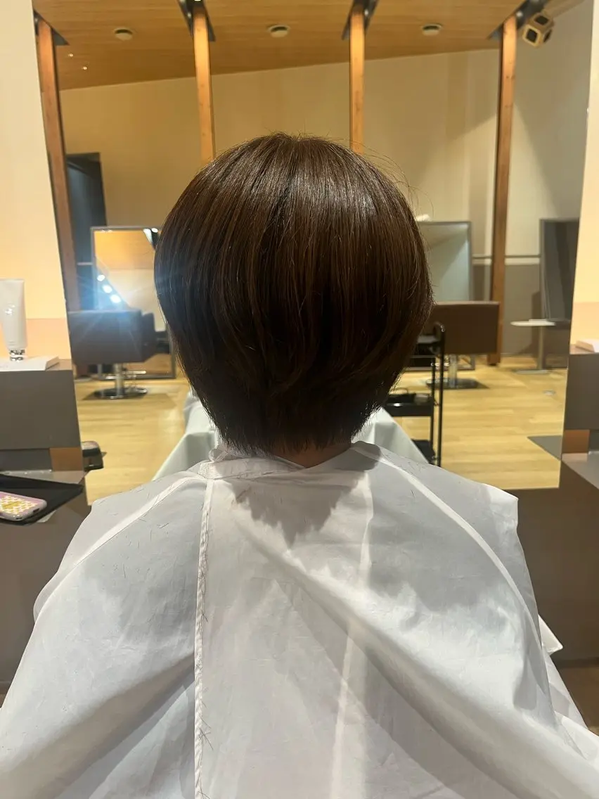 ショート くせ毛 ショートヘア カット ヘアカラー トリートメント 渡邉 奈美のヘアスタイル