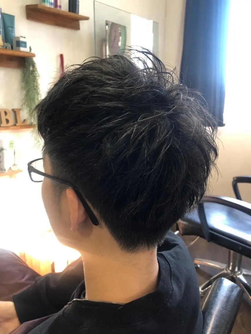 平日限定　メンズ眉カット+カットの写真