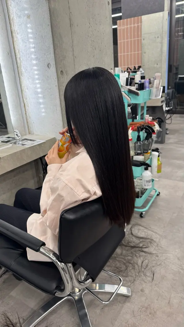 ロング カット shio ハイトーン 💗【福岡天神】のヘアスタイル