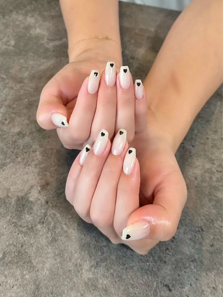 ネイル フラワーネイル 大理石ネイル(マーブル) ニュアンスネイル シンプルネイル 夏ネイル nail salon amanoのネイルデザイン