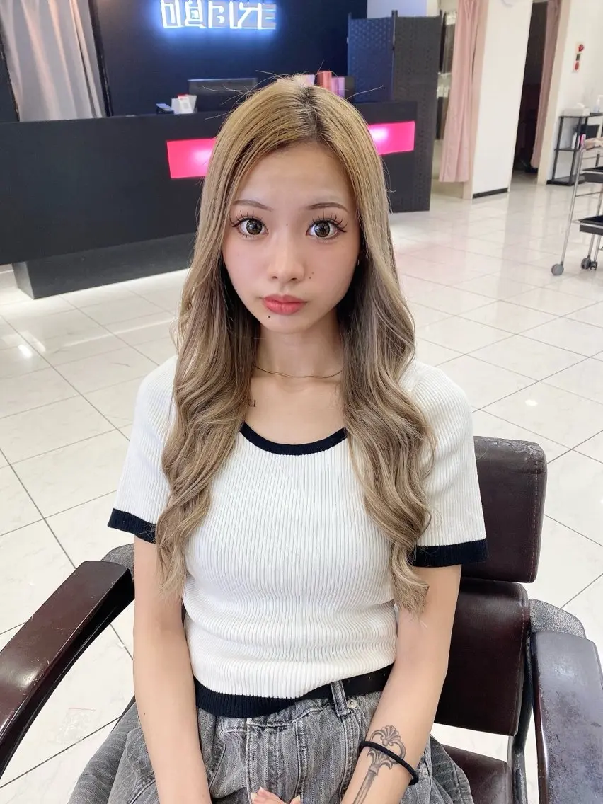 ロング ヘアカラー エクステ 外れにくいエク💚 EST梅田TAKIのヘアスタイル