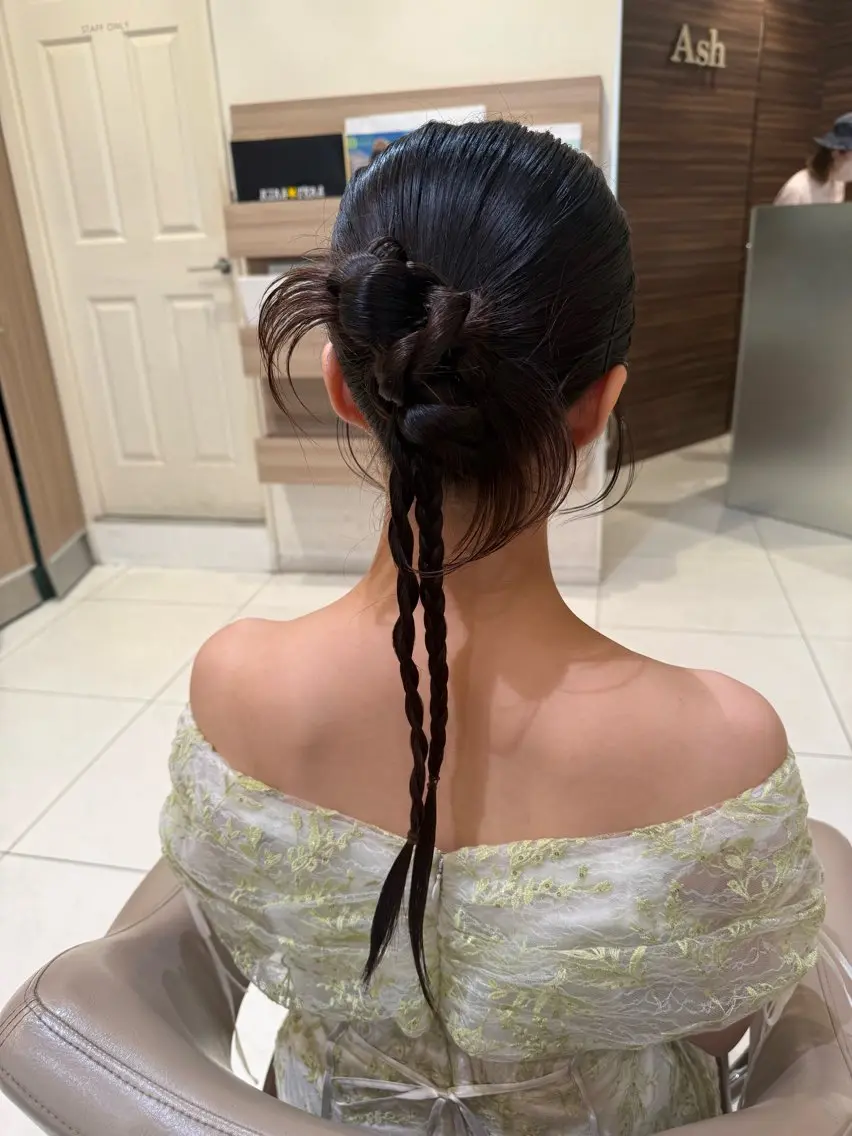 【2027年成人式ヘアメイクメニュー💗】ヘアセット+メイク🍒ྀི🤍ྀིの写真