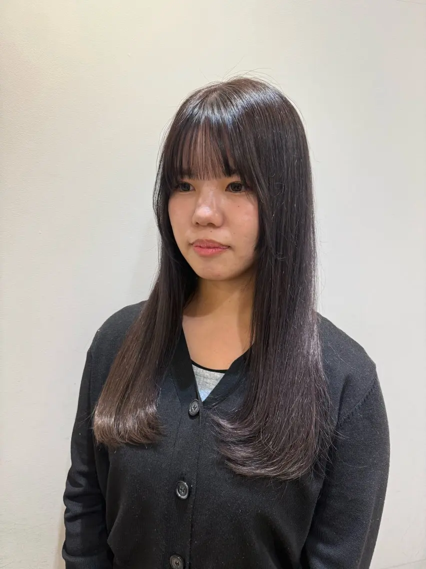 ロング shiomi H辻田 杏梨のヘアスタイル