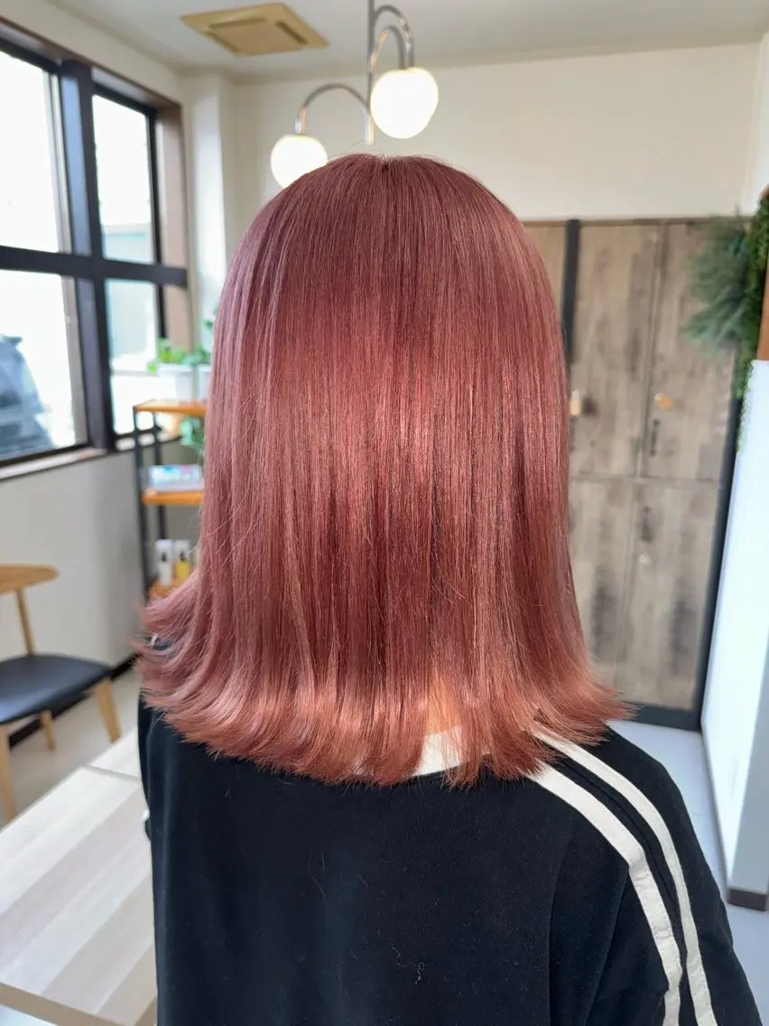 ミディアム ヘアカラー 手塚 麗のヘアスタイル