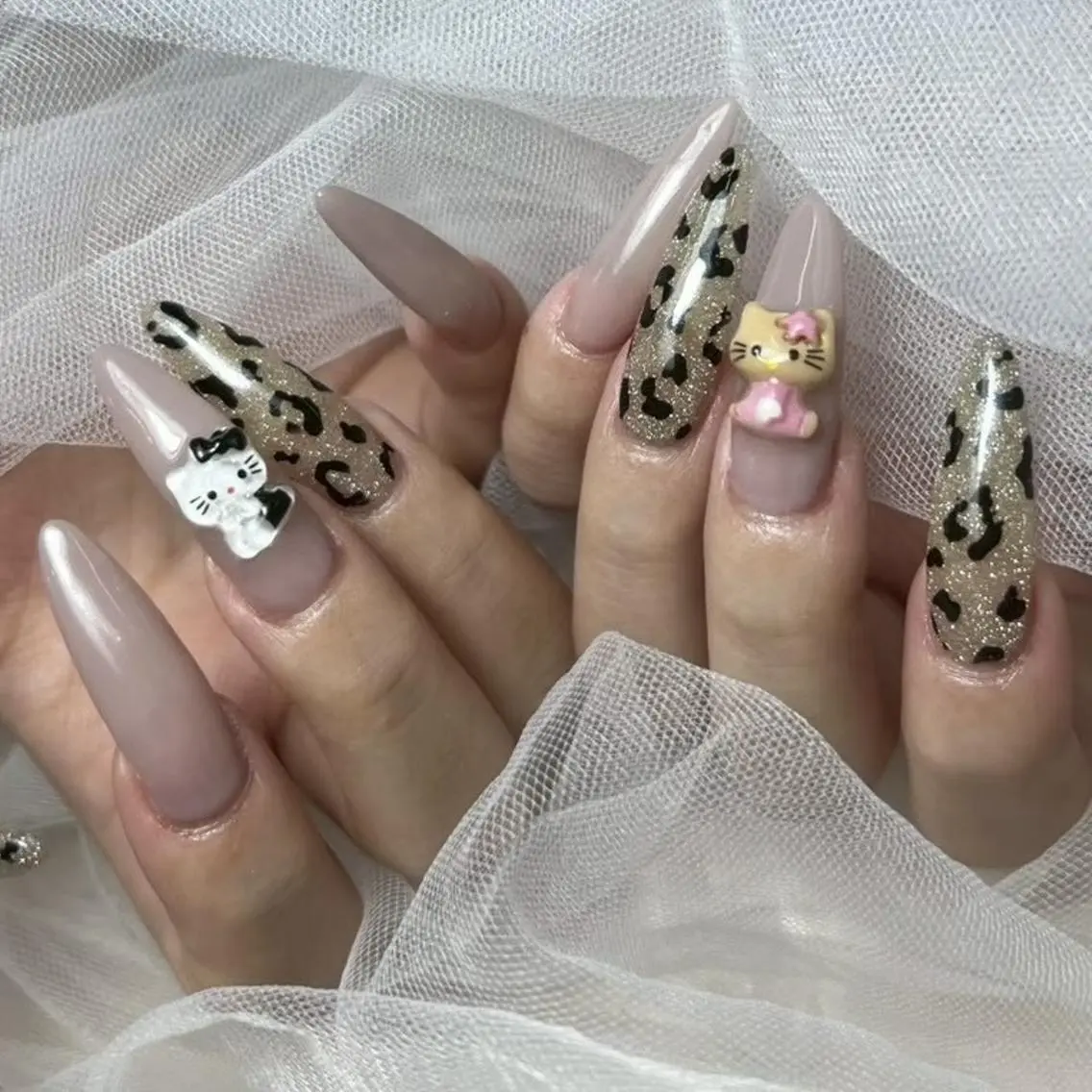 ネイル ハンドネイル Yuina KUONのネイルデザイン