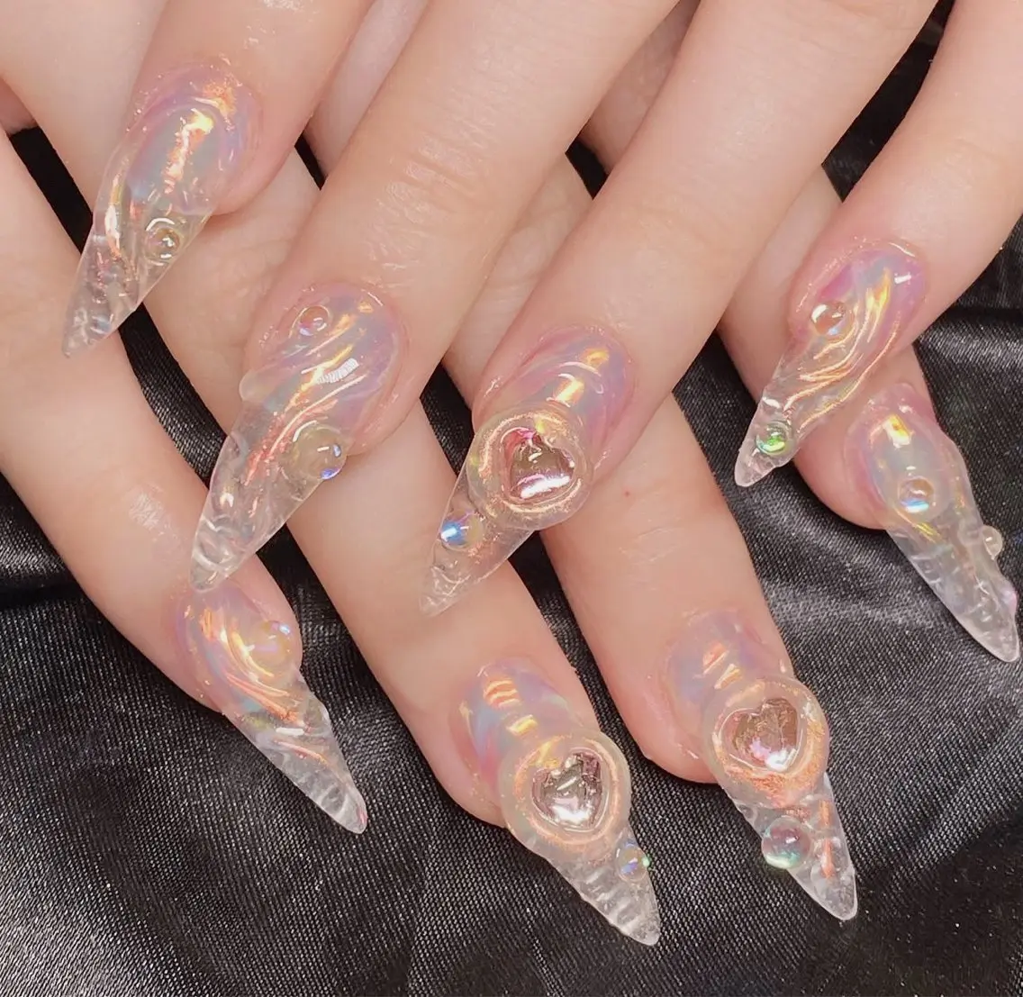 ネイル フレンチネイル ジェルネイル ガラスフレンチ ハロウィン ハート ハンドネイル H.baby Nail Salonのネイルデザイン