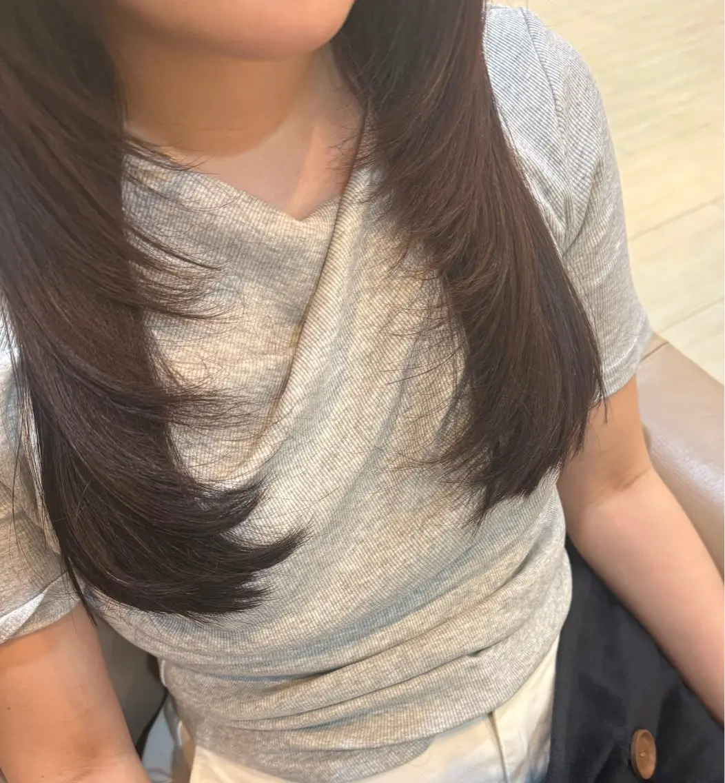 ロング 顔まわりレイヤー 顔周りカット レイヤーカット 小顔カット 河村 楓のヘアスタイル