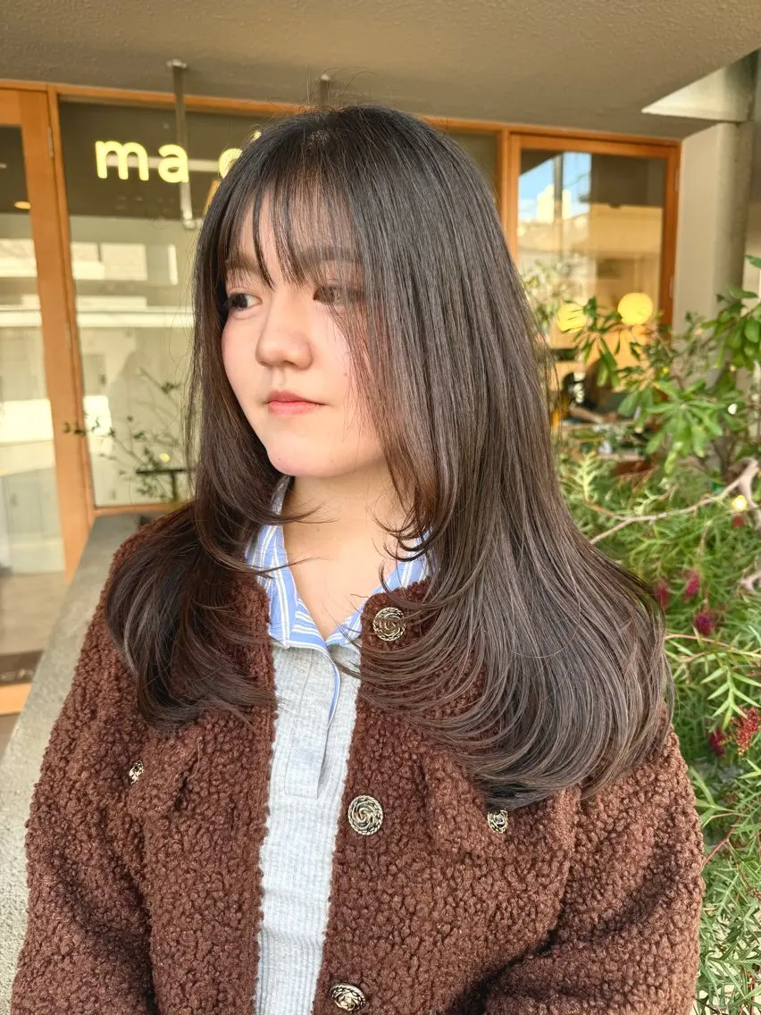 ロング レイヤーカット カット ヘアカラー トリートメント 荻野結衣/草津 ボブ/レイヤーカットのヘアスタイル