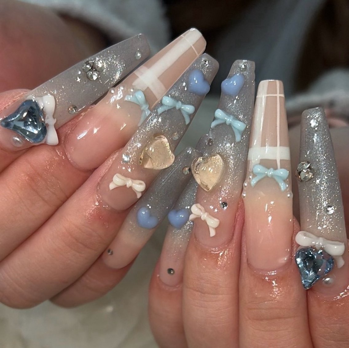 ネイル ロングネイル ハンドネイル Bitty 💗yua💗のネイルデザイン