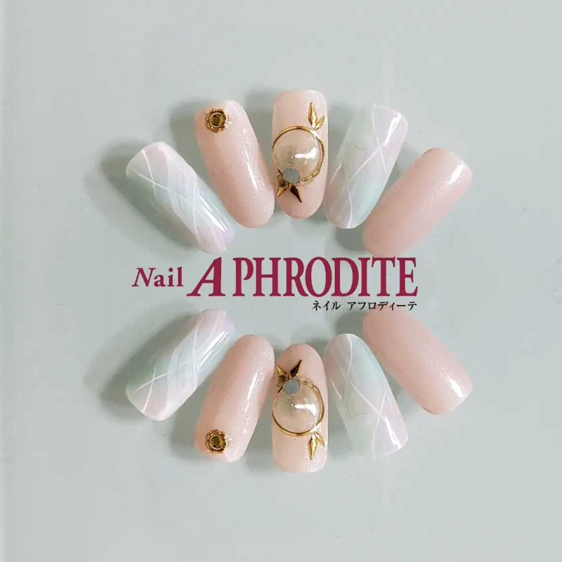 ネイル ジェルネイル ニュアンスネイル スカルプネイル ソフトジェル ネイルチップ ハンドネイル Nail Aphroditeのネイルデザイン