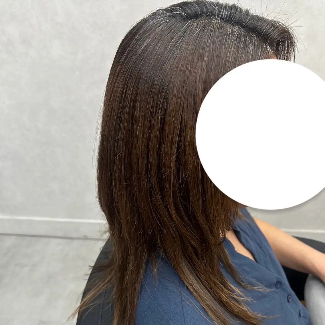 セミロング 縮毛矯正 西山 明依のヘアスタイル