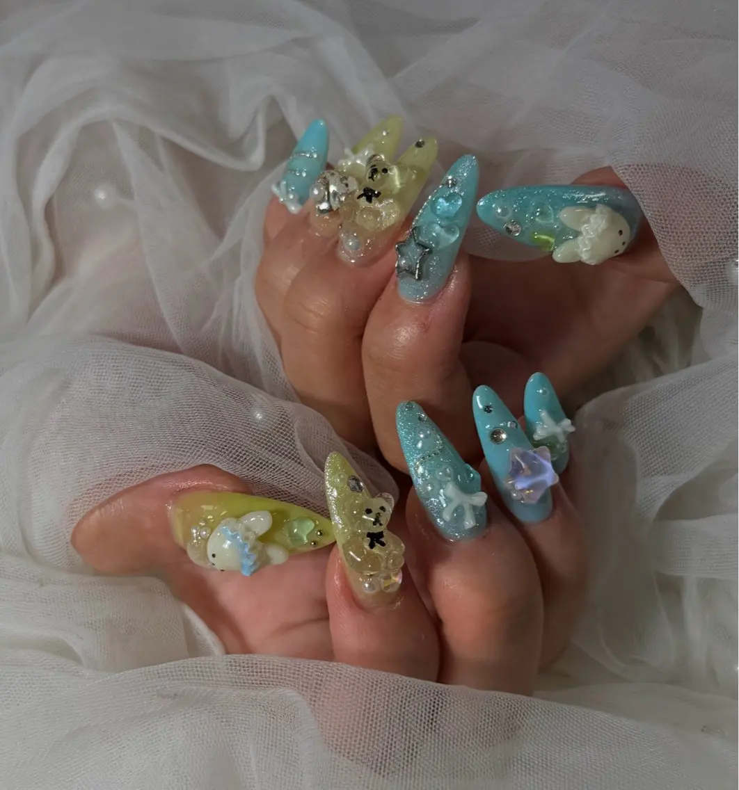 ネイル ハンドネイル Rinaky Amee Nailのネイルデザイン