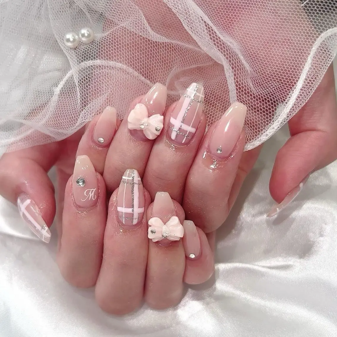 ネイル オーロラネイル チークネイル 長さ出し フットネイル フレンチネイル ハンドネイル Lee Nailsのネイルデザイン