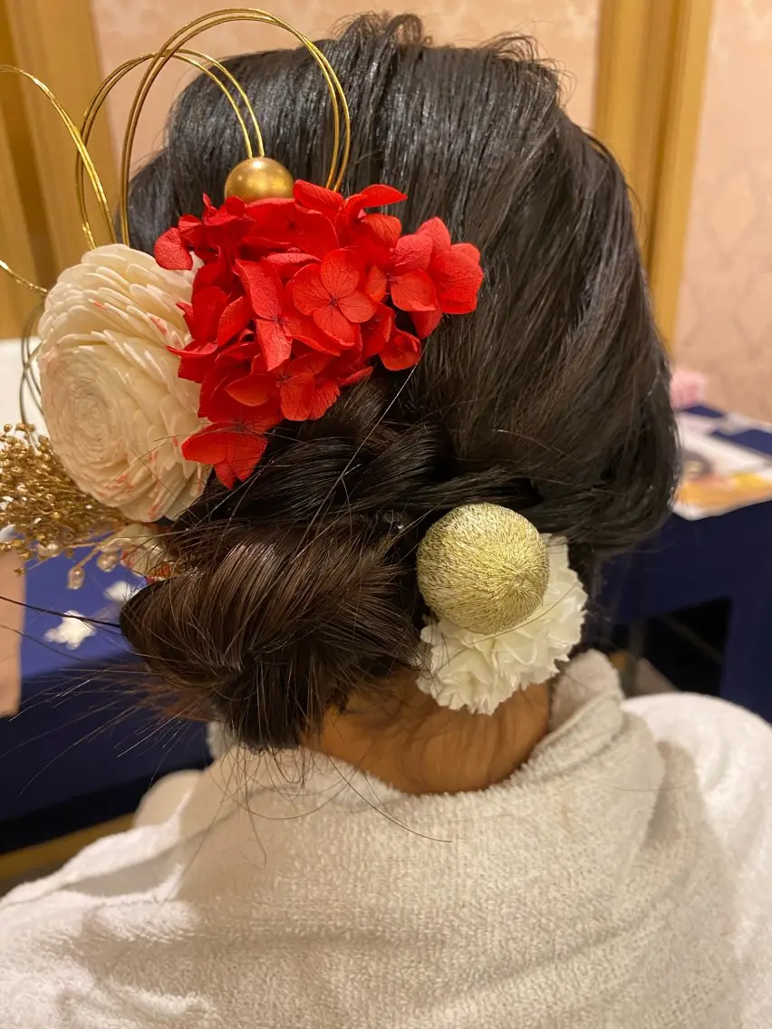 ロング ヘアアレンジ 成人式 ヘアセット Hiroshi ヒロシのヘアスタイル
