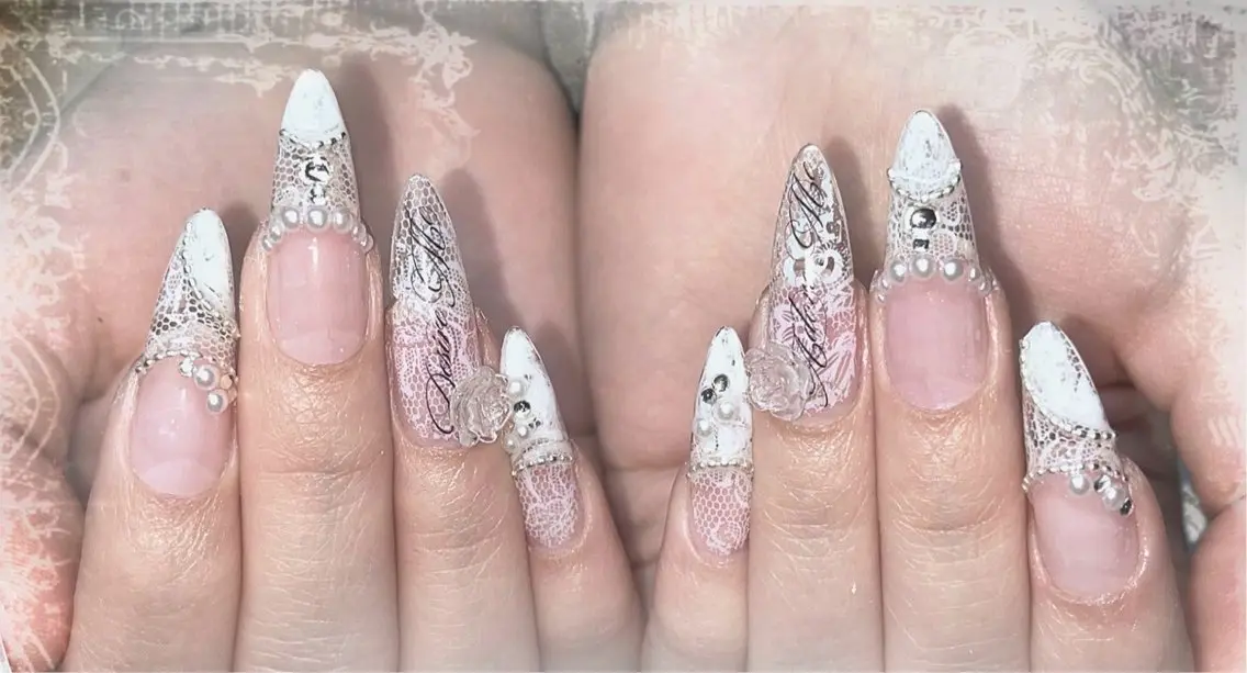 セミロング T&D NailSalonのネイルデザイン