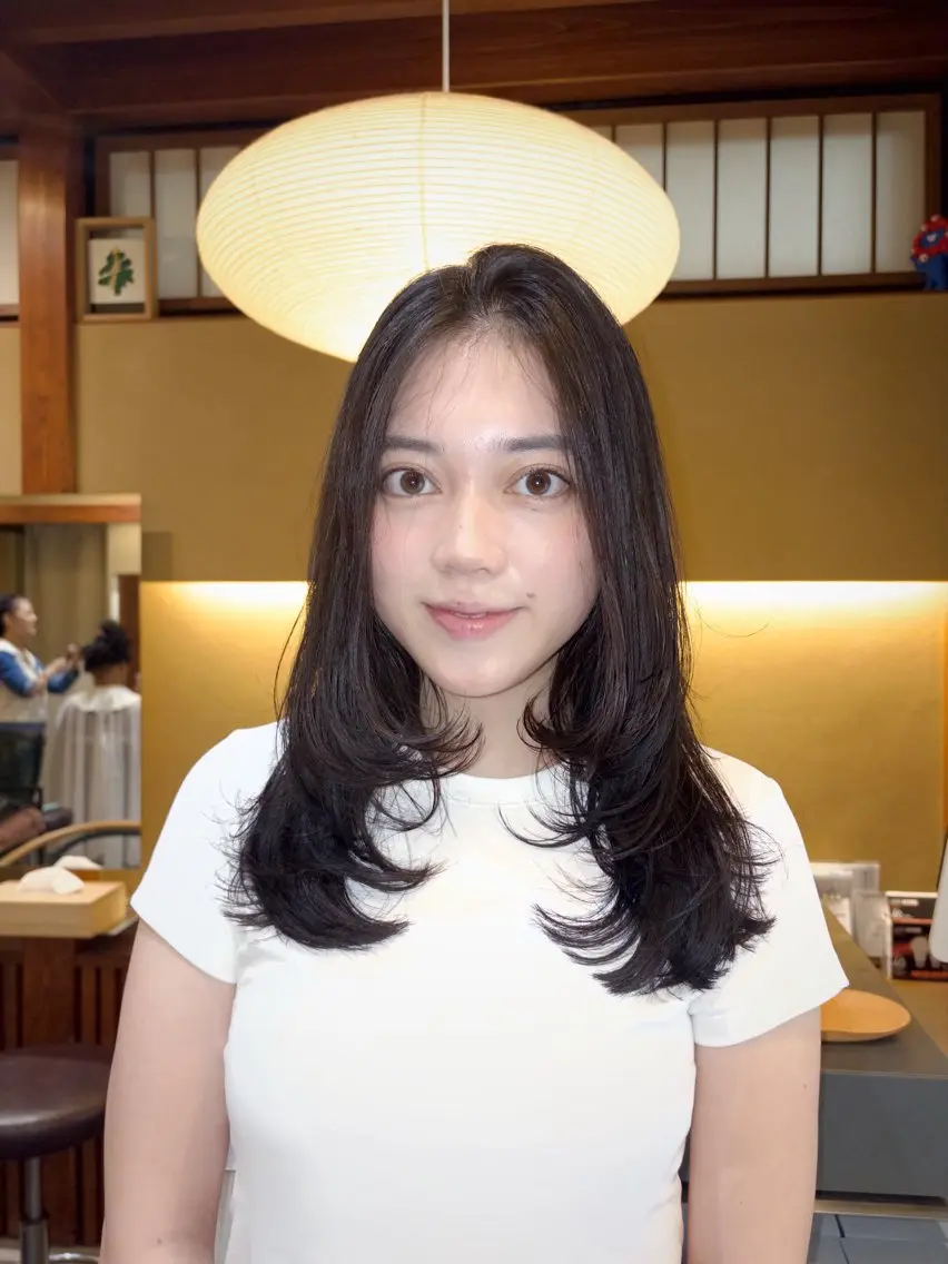 セミロング カラー ゆるふわガーリーst yle🩰yuukaのヘアスタイル