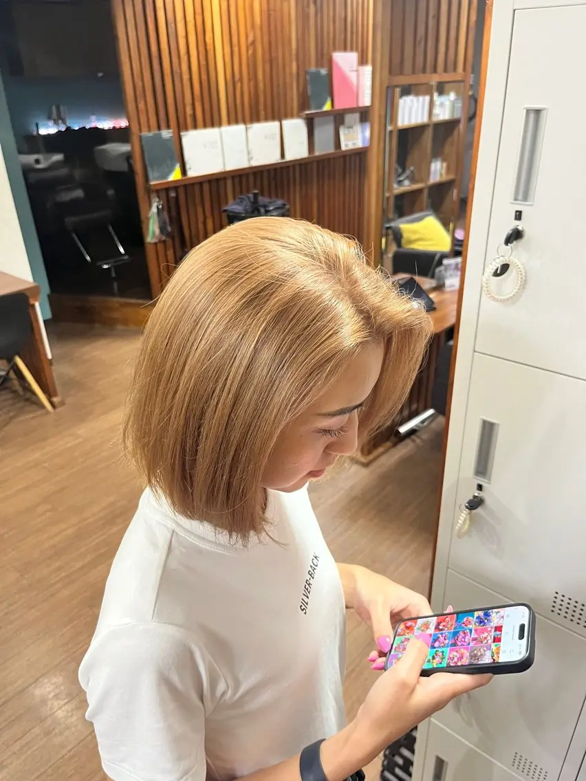 【1〜3回目限定】リタッチブリーチ➕オンカラー➕トリートメントの写真