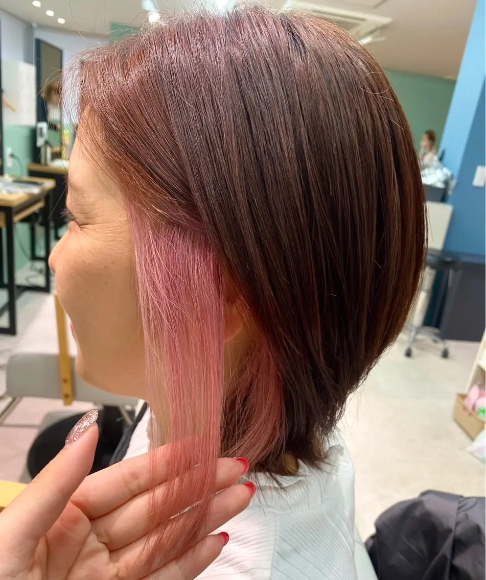 ショート カラー イヤリングカラー . SHIZUKAのヘアスタイル