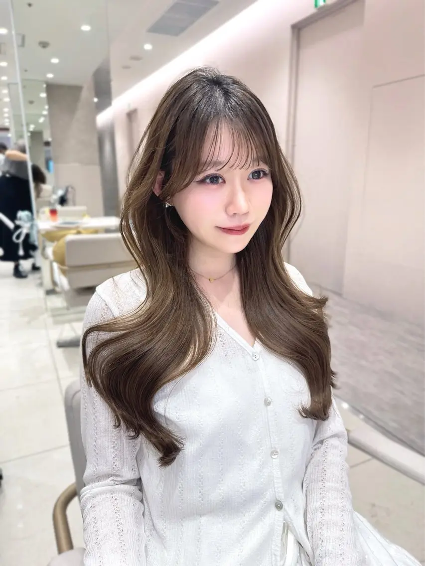 ロング カラー カット ヘアカラー トリートメント ヘッドスパ ヘアセット 韓国ヘア/レイヤー/ 顔まわり/りょーとのヘアスタイル