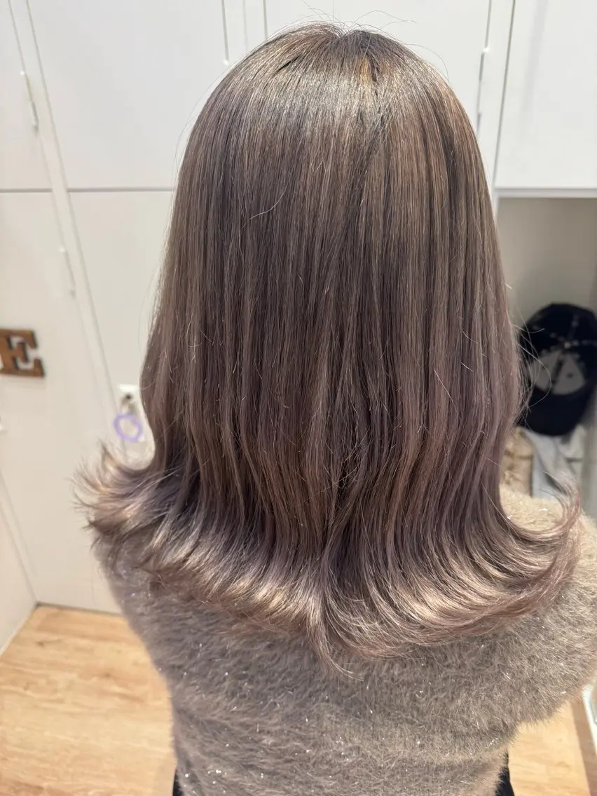 ミディアム カラー ヘアカラー トリートメント 河添 麗菜のヘアスタイル