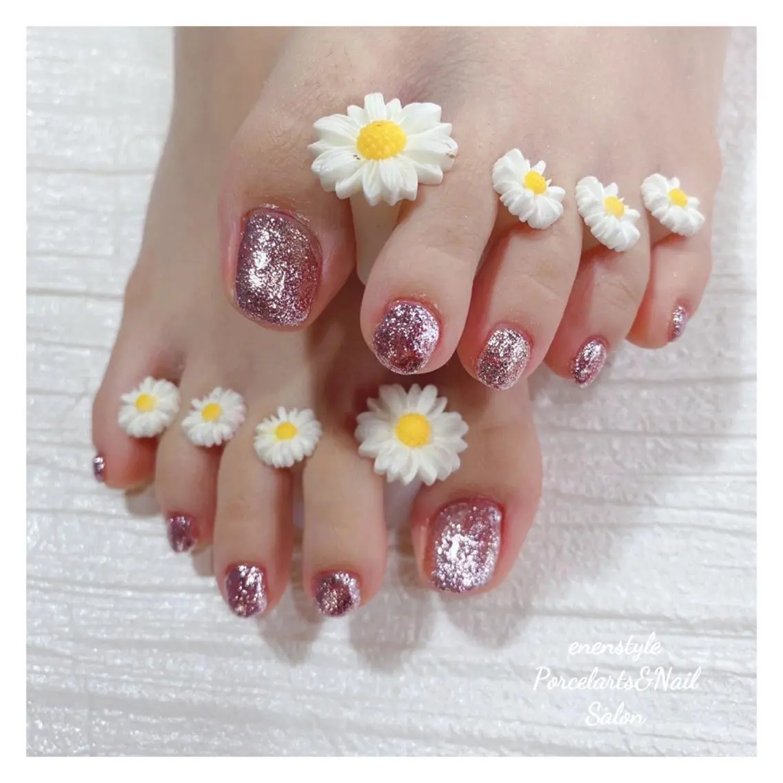 ミディアム ネイル 🐾enen style 🐾のネイルデザイン