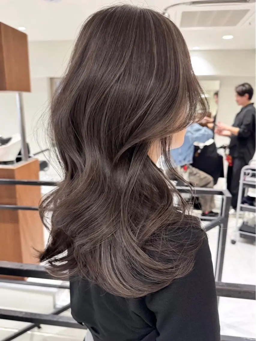 ミディアム カラー ヘアカラー 艶髪透明感カラー / まあやのヘアスタイル
