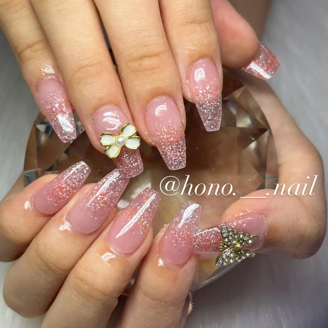 ネイル ハンドネイル NailSalo AriuMのネイルデザイン