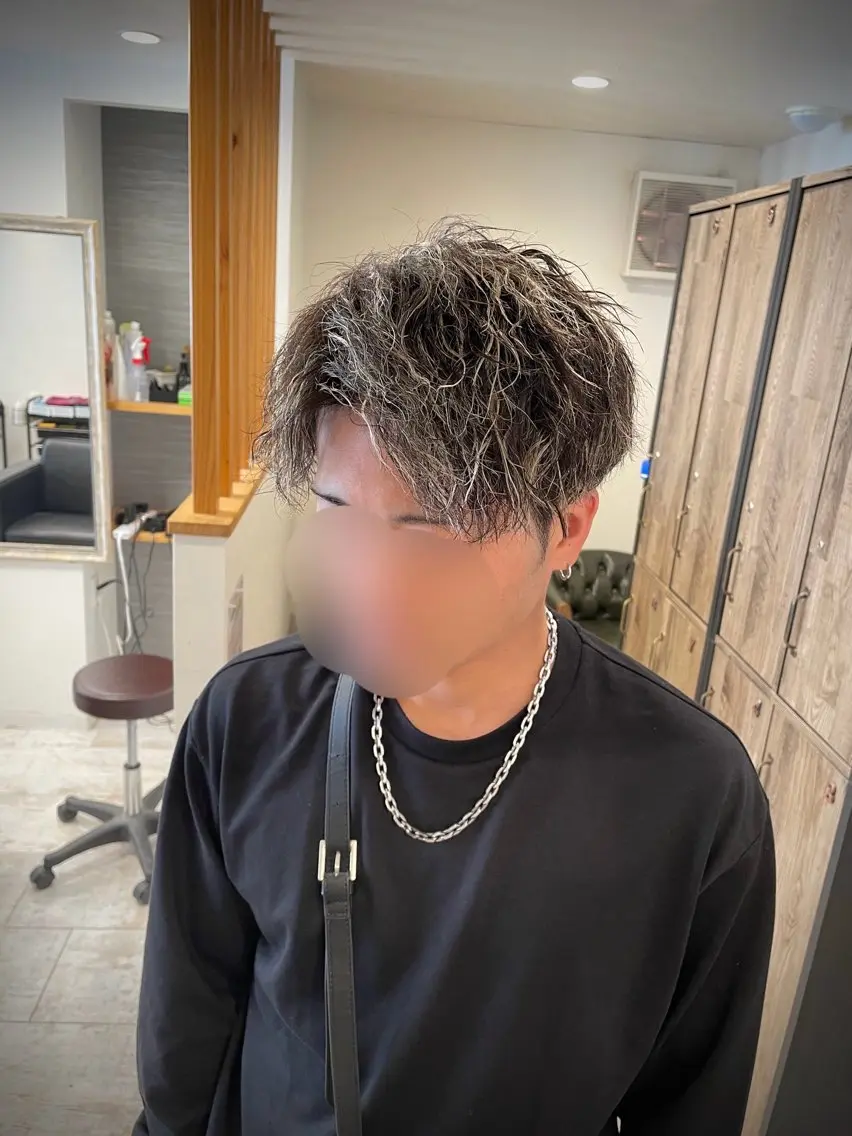 ミディアム カラー パーマ メンズ カット ヘアカラー パーマ トリートメント ヘアセット 🌟30代~50代の お客様も大歓迎/竹井のヘアスタイル