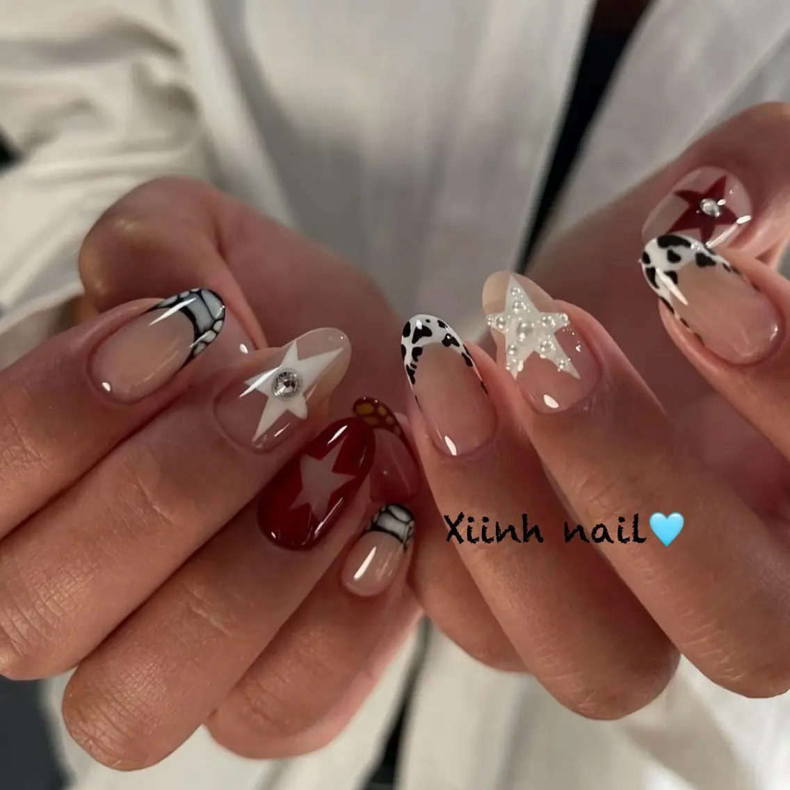 ネイル チークネイル 桜ネイル フットネイル ジェルネイル ハロウィン ハンドネイル XIINH NAIL SALONのネイルデザイン