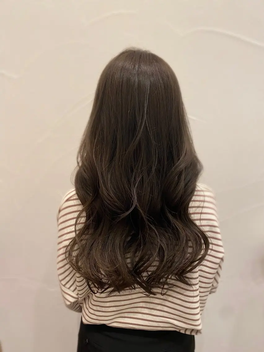 ロング カラー Ash中目黒店 榊間茜のヘアスタイル