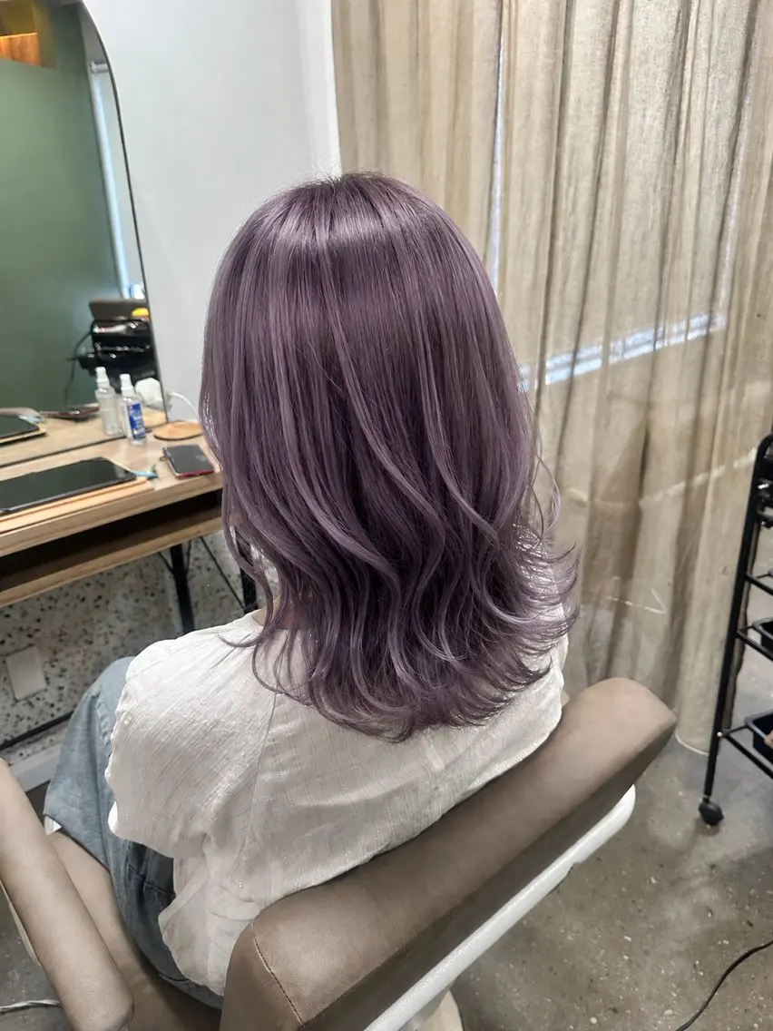 ミディアム ヘアカラー ❤️可愛いハイトーン ならMINATOのヘアスタイル