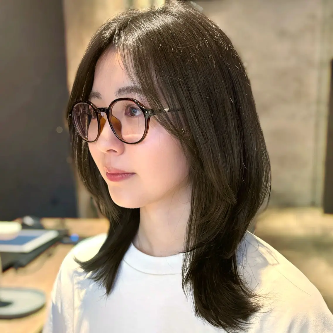 ミディアム カラー グレージュ オリーブグレージュ オリーブグレー くびれヘア カット ヘアカラー トリートメント 顔まわり🥨レイヤー /透明感/水口舞奈のヘアスタイル