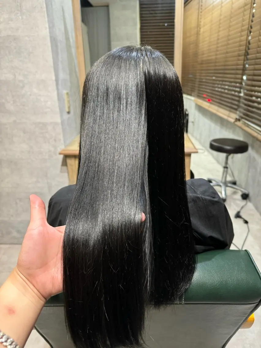 ロング 縮毛矯正 カット ヘアカラー 縮毛矯正 透明感/グレージュ/ MOMOKO🩵のヘアスタイル