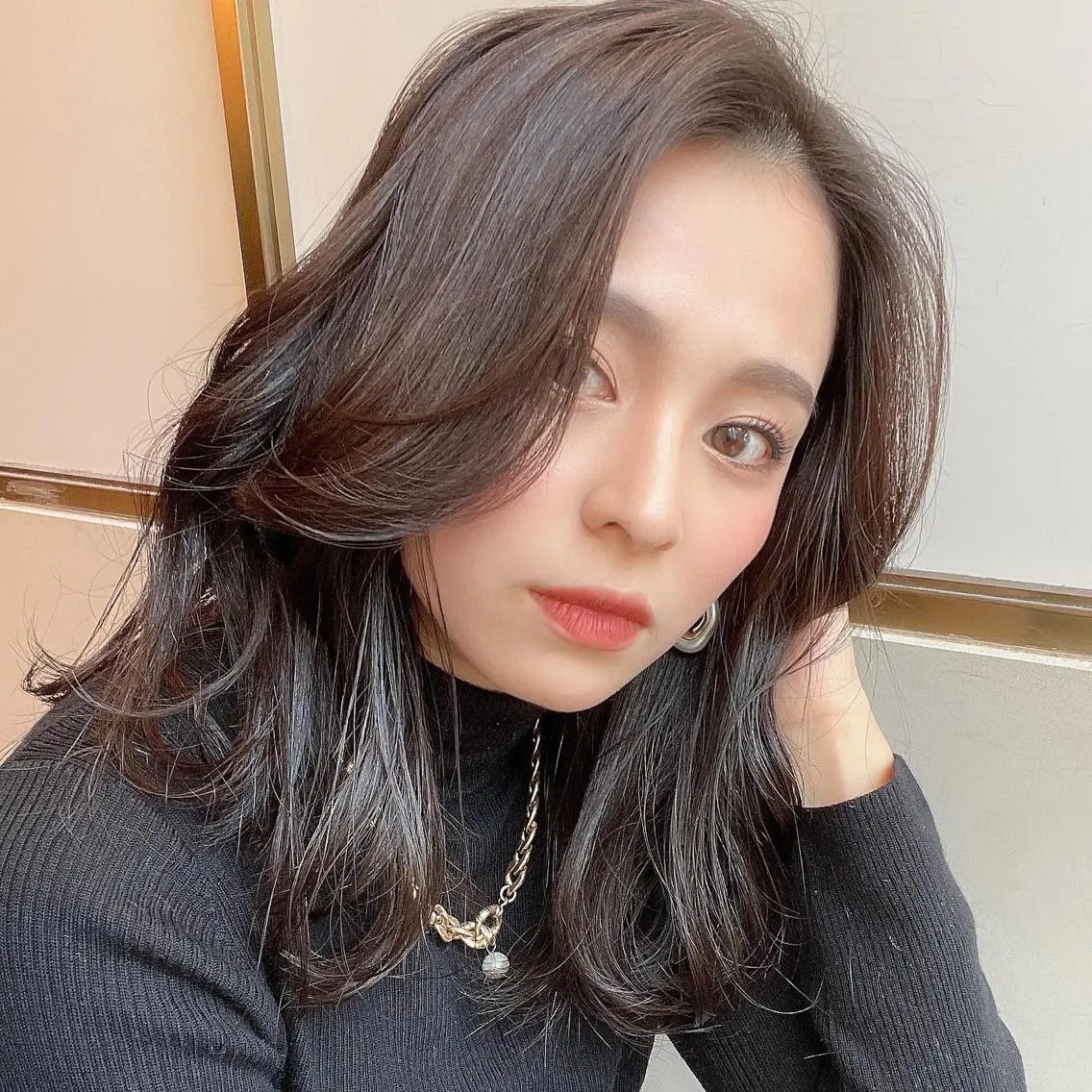 セミロング カラー 透明感カラー くびれヘア 顔周りカット 髪質改善 韓国風ヘア だいや/メンズパーマ メンズカット/名古屋のヘアスタイル