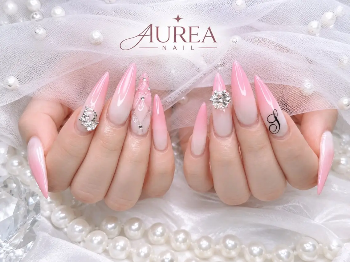 ネイル ハンドネイル いちごちゃん Aureaのネイルデザイン