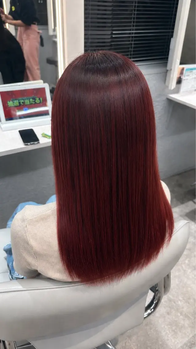 ミディアム カラー カット ヘアカラー トリートメント 🫧ナチュラルパーマ 🫧𝑳𝒖𝒏𝒂のヘアスタイル