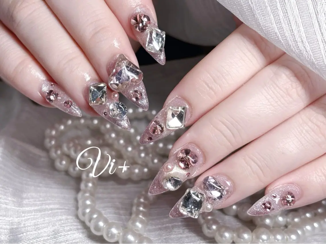 ネイル ハンドネイル Nailsalon Vi+ももか🩷のネイルデザイン