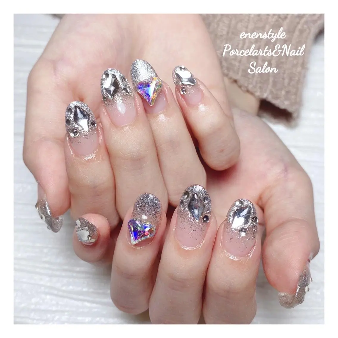 ミディアム ネイル 🐾enen style 🐾のネイルデザイン