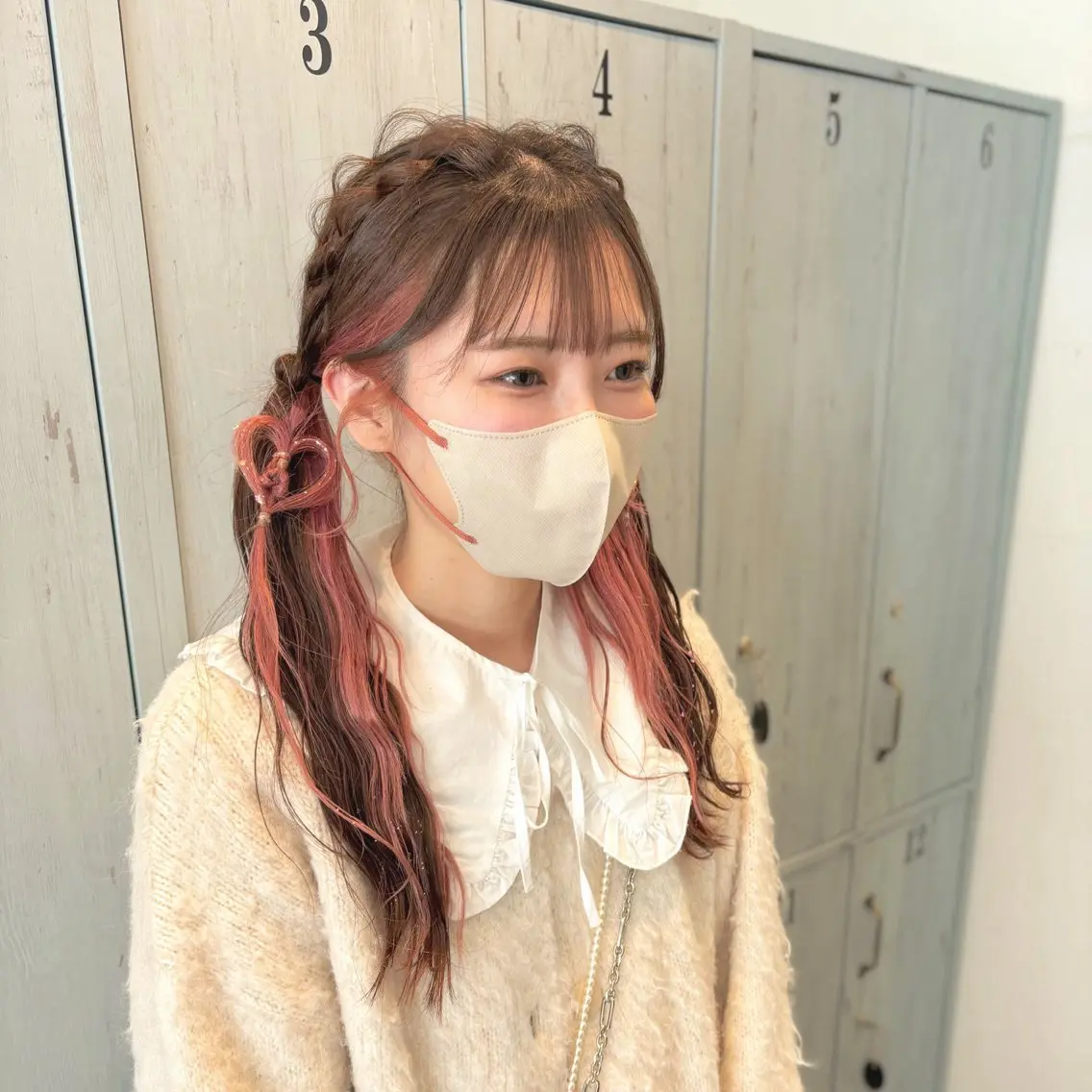 ロング ヘアアレンジ ツインテール ヘアセット miwa♡暖色カラー 盛れる顔周り.ヘアメのヘアスタイル