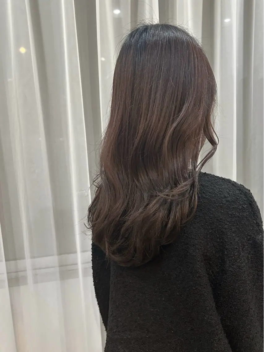 ロング 井上 葉月のヘアスタイル