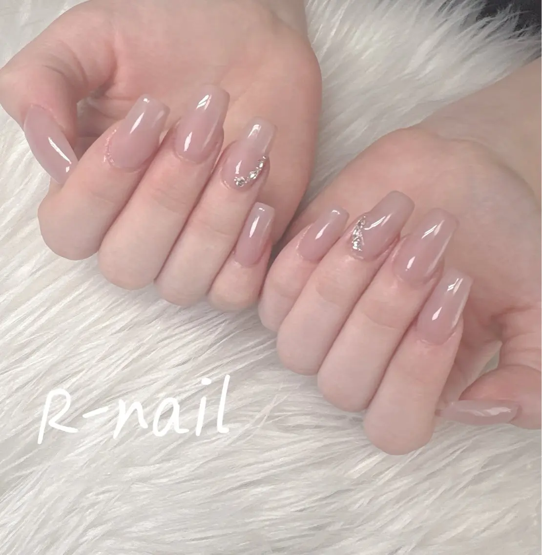 ネイル ストーンネイル ハンドネイル R-nail salonのネイルデザイン
