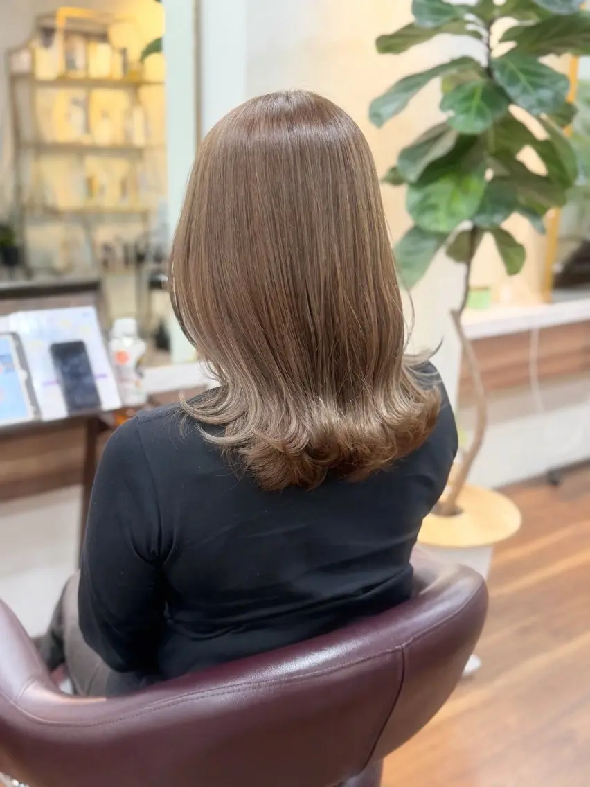 セミロング カラー ヘアカラー トリートメント みさき ♡のヘアスタイル