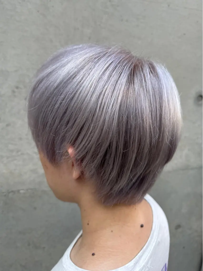 ショート カラー メンズ メンズブリーチ フェザーパーマ メンズハイライト メンズハイトーン メンズパーマ カット ヘアカラー メンズハイトーン/ ブリーチ💫カイセイのヘアスタイル