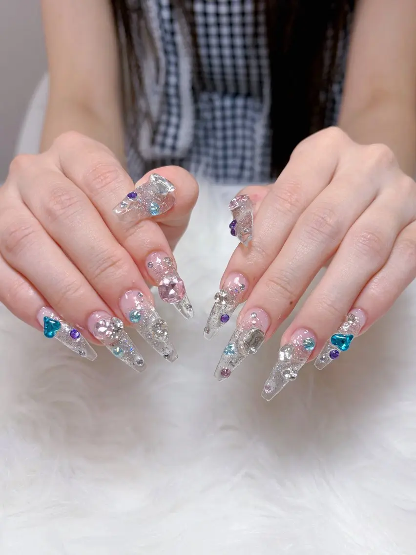 ネイル フラワーネイル 韓国ネイル 持ち込み 春ネイル ワンホンネイル ハンドネイル Huyn Nail Shinjyukuのネイルデザイン