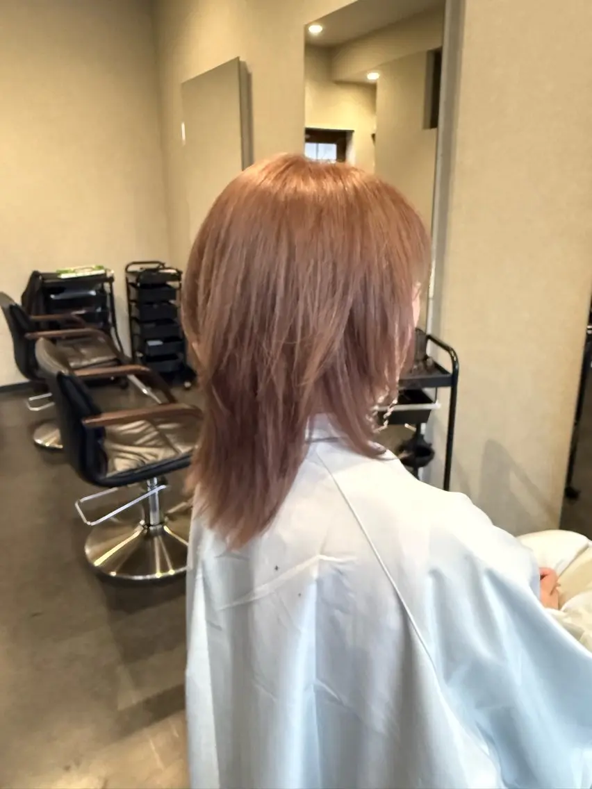 セミロング ハッシュカット レイヤーカット 小顔カット ウルフカット 髪質改善⚡️カラー 🍀武久 誠🍀のヘアスタイル