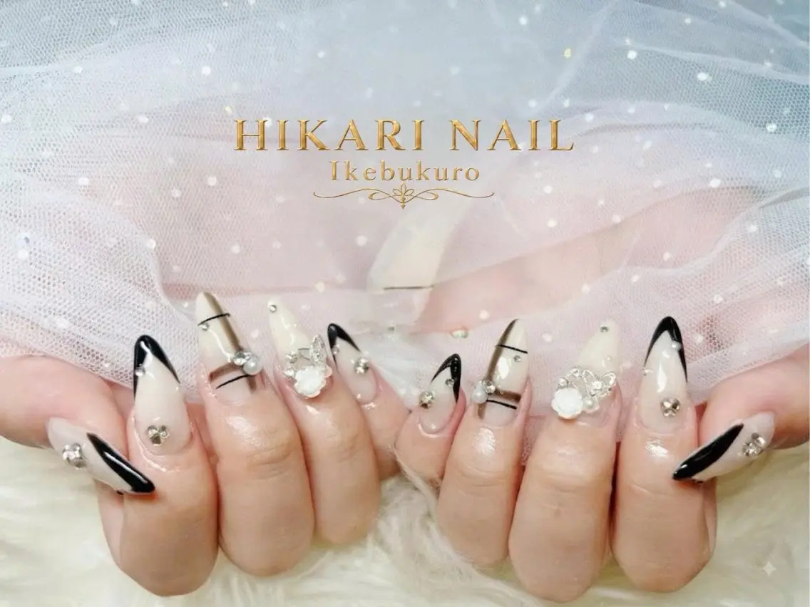 ネイル チークネイル 長さ出し フレンチネイル ガーリー ハロウィン ハンドネイル HikariNail Ikebukuroのネイルデザイン