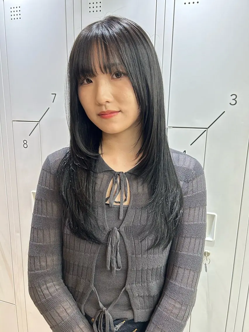 セミロング カラー 似合わせカット✂︎ りょお🫧のヘアスタイル