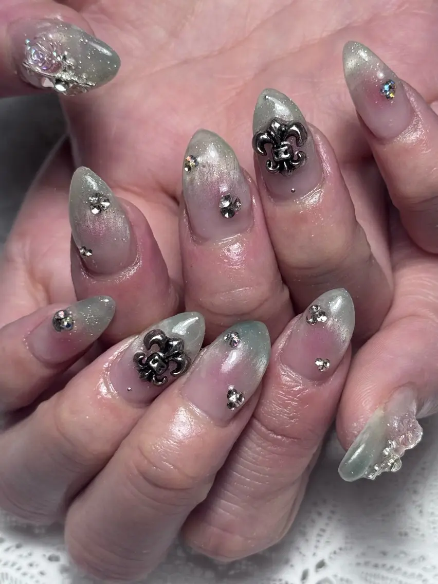 ネイル on nail 尾張旭三郷店のネイルデザイン